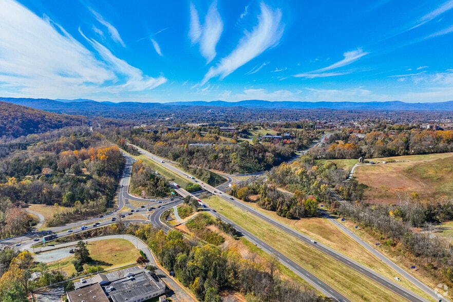 More Photos Of 1791 Richmond Rd, Charlottesville Restaurant For Lease