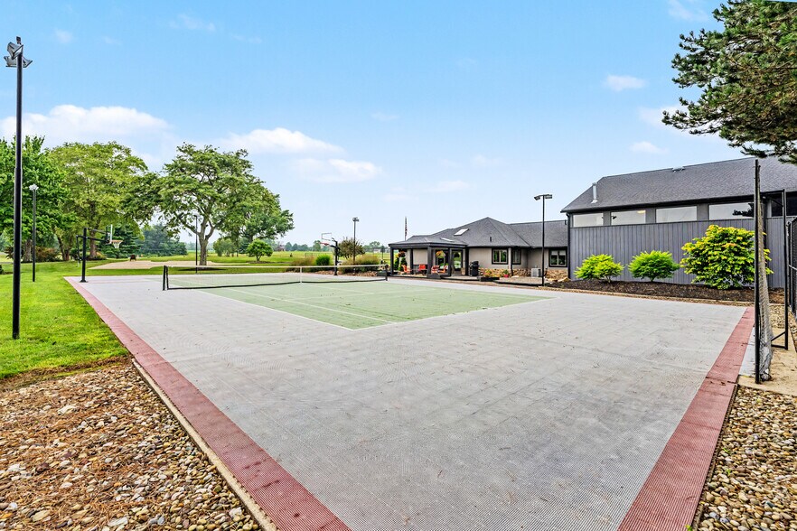 More Photos Of 7291 Stone Rd, Medina Office For Sale