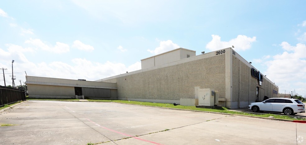 Primary Photo Of 2600 Northaven Rd, Dallas Warehouse For Lease