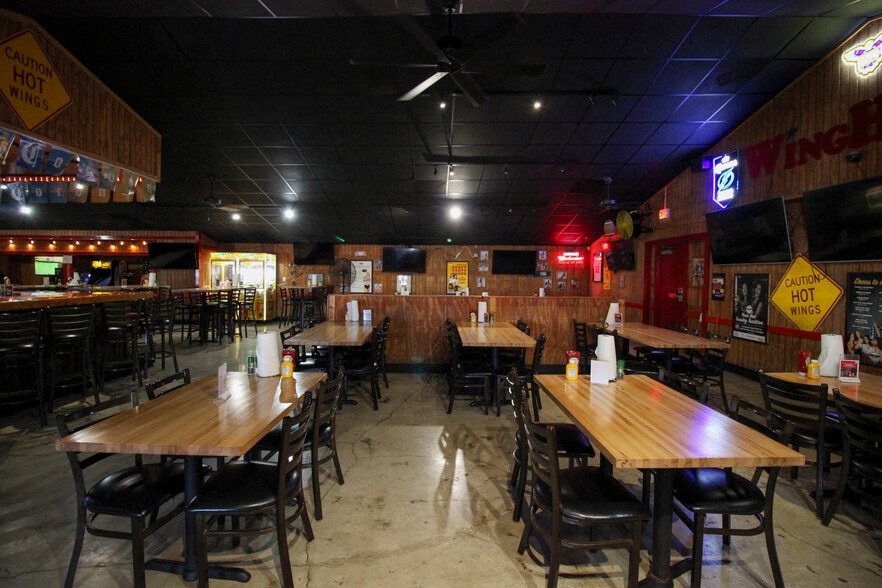 More Photos Of 6515 US Highway 19, New Port Richey Restaurant For Sale