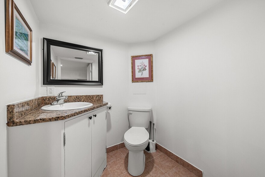 More Photos Of 112 SE 10th St, Delray Beach Office Residential For Sale