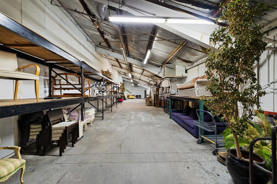 More Photos Of 4775-4779 E Ramon Rd, Palm Springs Warehouse For Sale