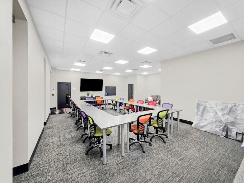 More Photos Of 3410 I-10 W, Orange Office For Sale