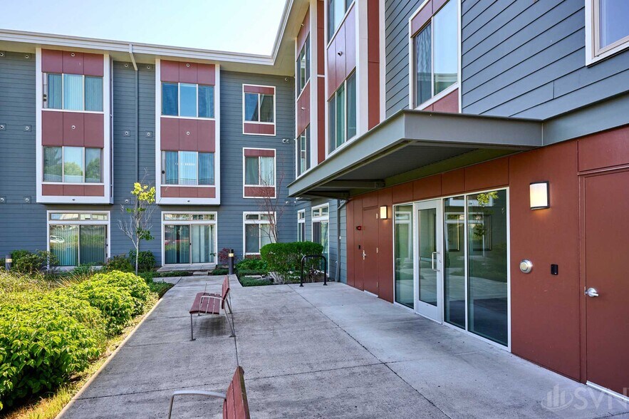 More Photos Of 8719 SE Monterey Ave, Happy Valley Apartments For Sale