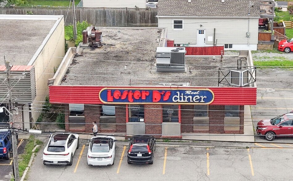 More Photos Of 144 Hartzel Rd, St Catharines Restaurant For Sale