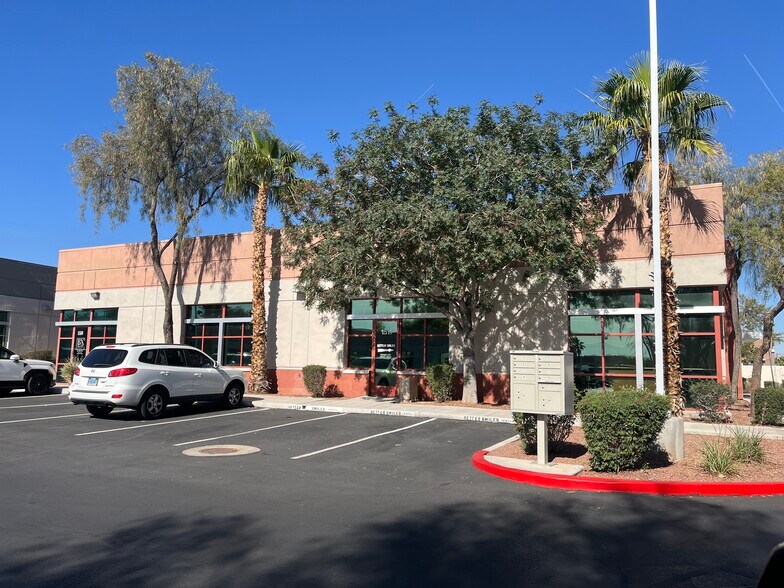 More Photos Of 375 N Stephanie St, Henderson Medical For Lease