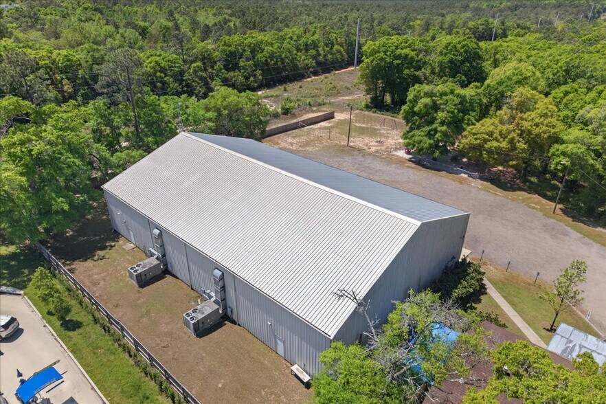 More Photos Of 100 Duggan Ave, Crestview Specialty For Sale