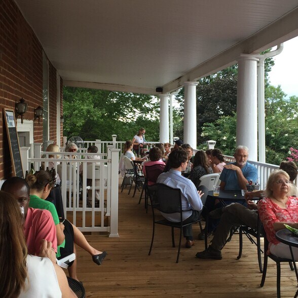 More Photos Of 146 Main St, Stanardsville Hospitality For Sale