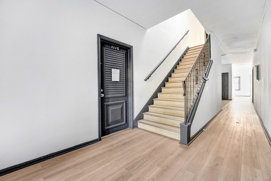 More Photos Of 852 N Oxford Ave, Los Angeles Apartments For Sale