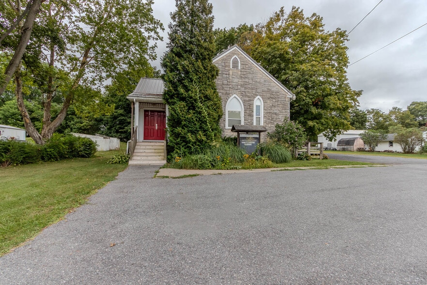 Primary Photo Of 2090 Halfmoon Valley Rd, Port Matilda Schools For Sale