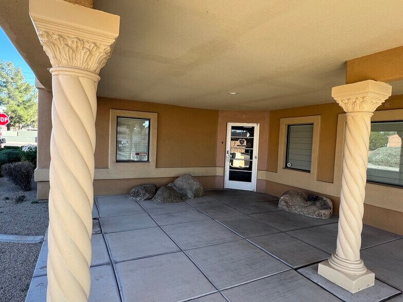 More Photos Of 16448 N 40th St, Phoenix Loft Creative Space For Sale