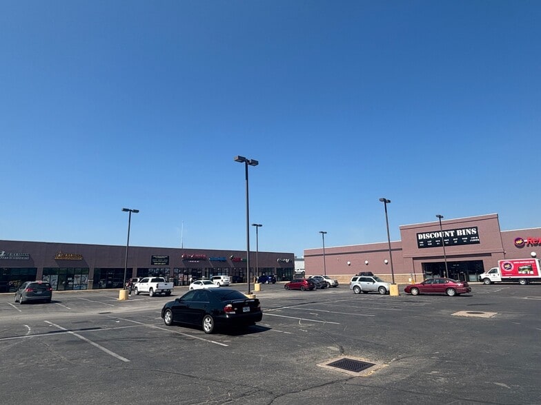 Primary Photo Of 3040 W Broadway Blvd, Sedalia Unknown For Lease