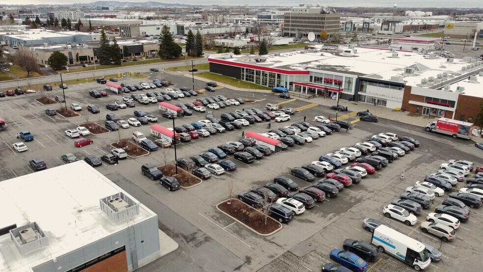 More Photos Of 3237 Boul des Sources, Dollard-des-Ormeaux General Retail For Lease