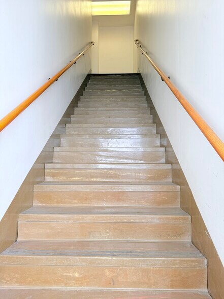 More Photos Of 1820 Oro Dam Blvd E, Oroville Bank For Sale