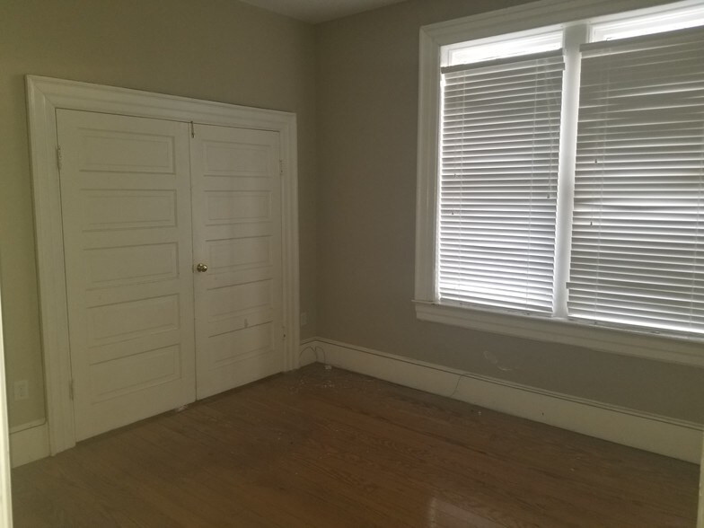 More Photos Of 1001 Washington St, Columbia Office For Lease