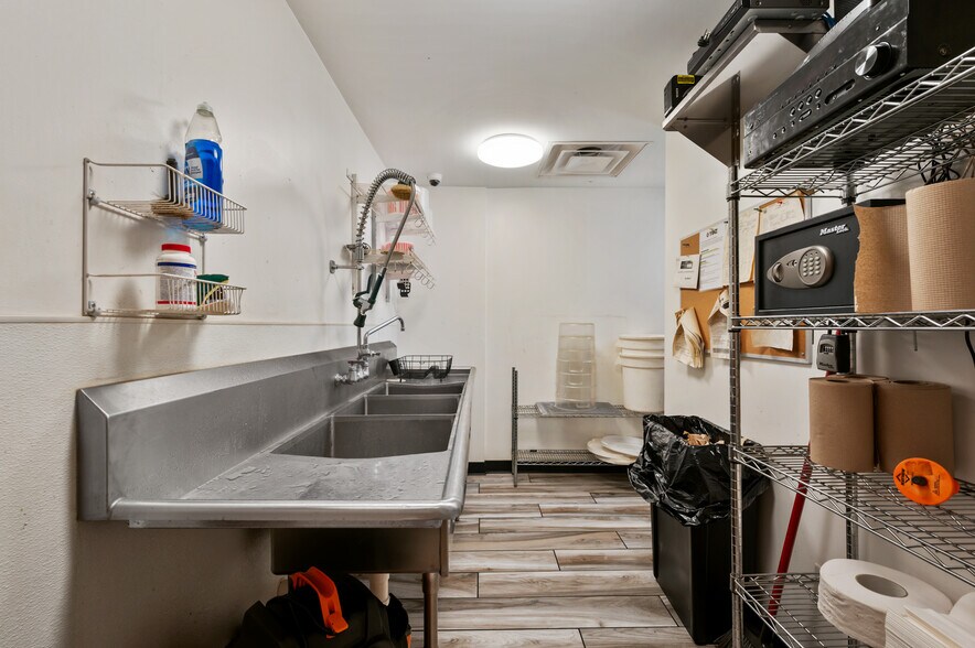 More Photos Of 4323 Butler St, Pittsburgh Storefront Retail Residential For Sale