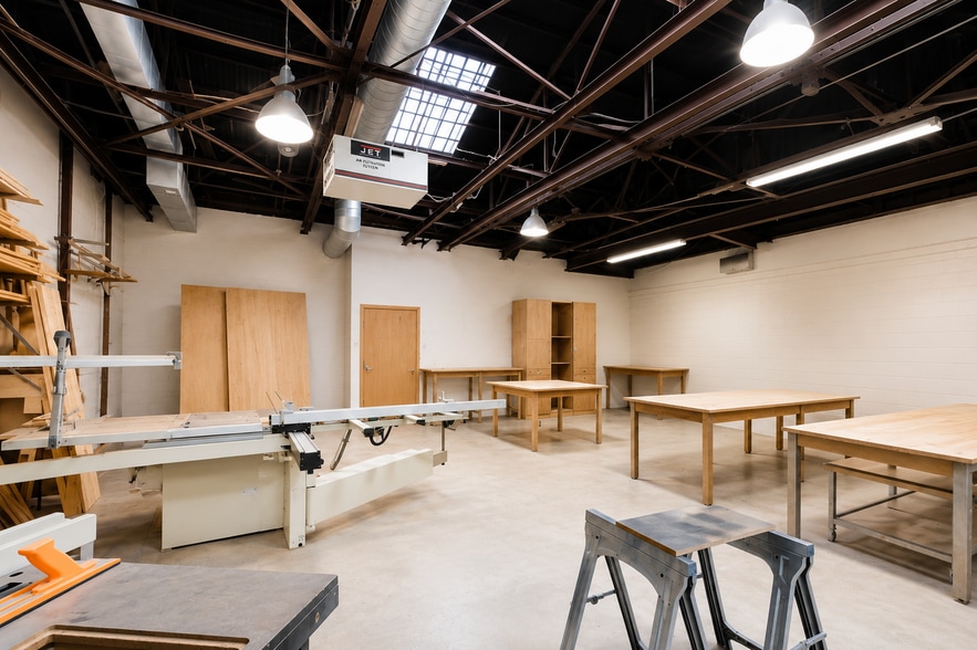More Photos Of 154 26th St, Brooklyn Warehouse For Sale