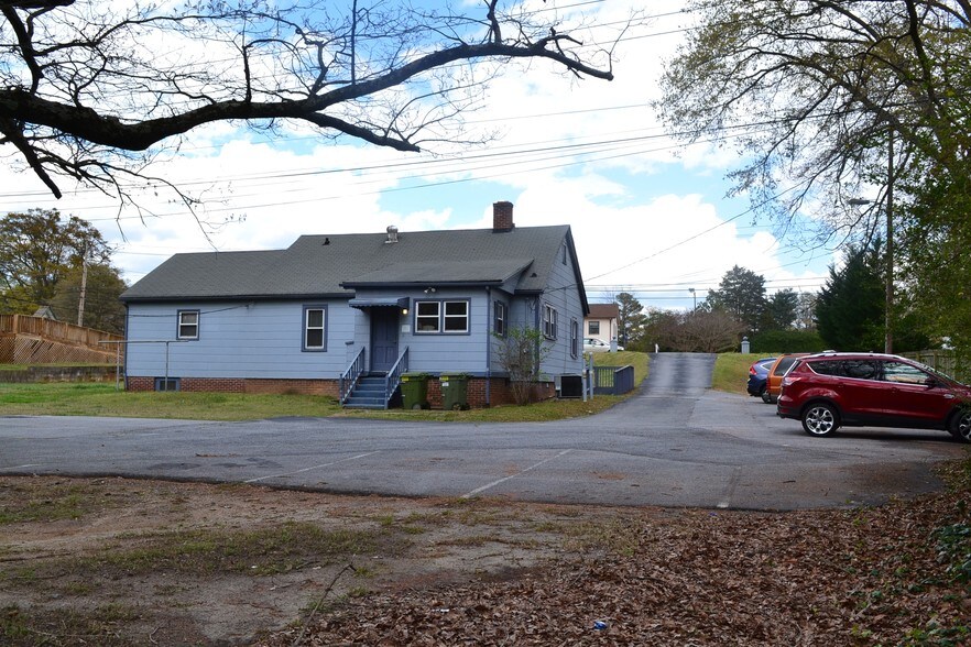 More Photos Of 1090 Boiling Springs Rd, Spartanburg Office For Sale