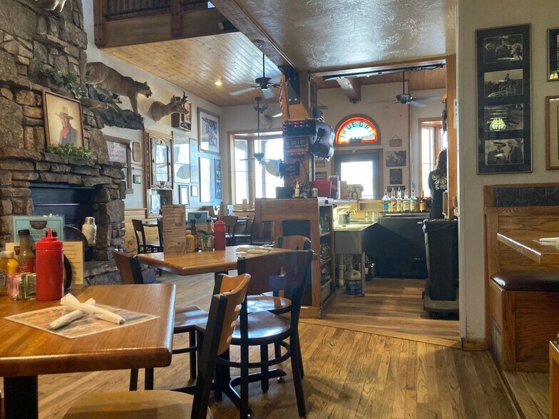 More Photos Of 123 N Lena St, Ridgway Restaurant For Sale