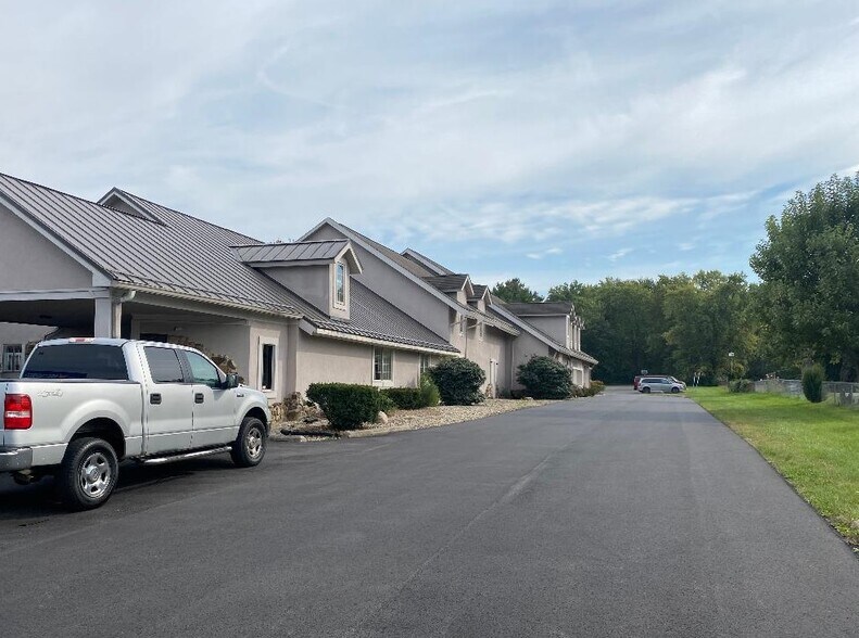 More Photos Of 3725 Kentucky Ave, Indianapolis Medical For Lease