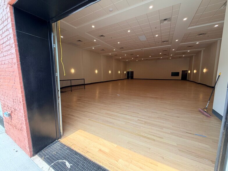 More Photos Of 6809 Belair Rd, Baltimore Coworking Space