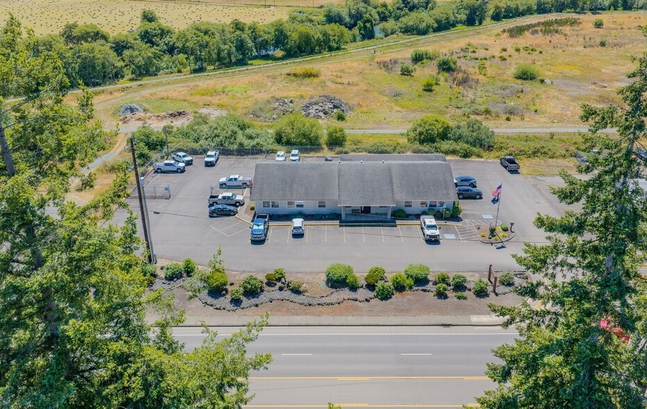 More Photos Of 307 Highway 42 E, Coquille Industrial For Sale