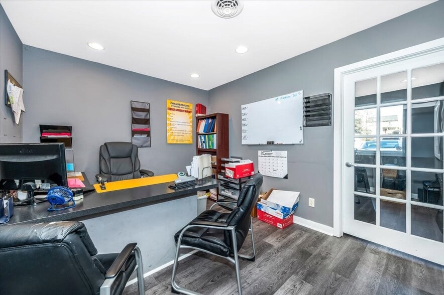 More Photos Of 422 W Loudon St, Chambersburg Auto Dealership For Sale