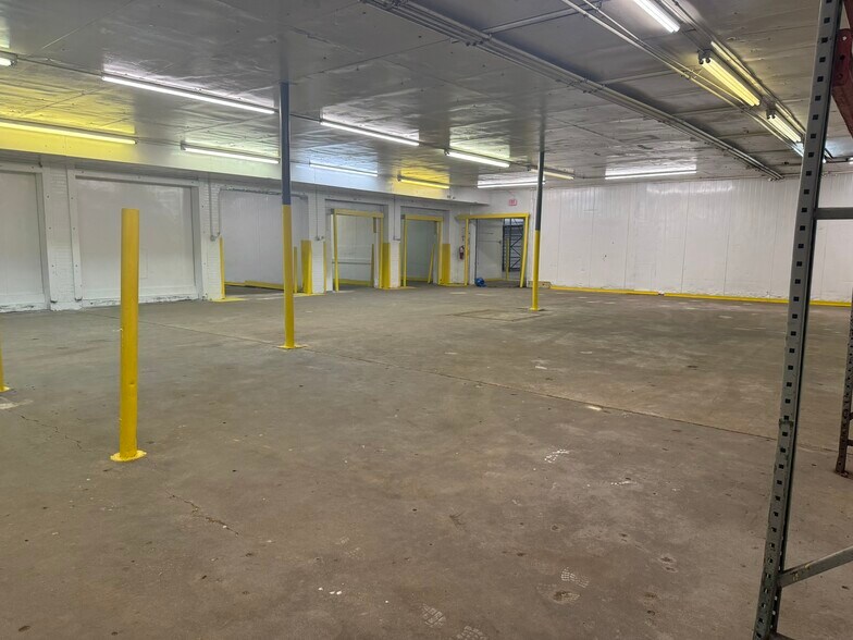 More Photos Of 3606 Acorn Ave, Newport News Food Processing For Lease