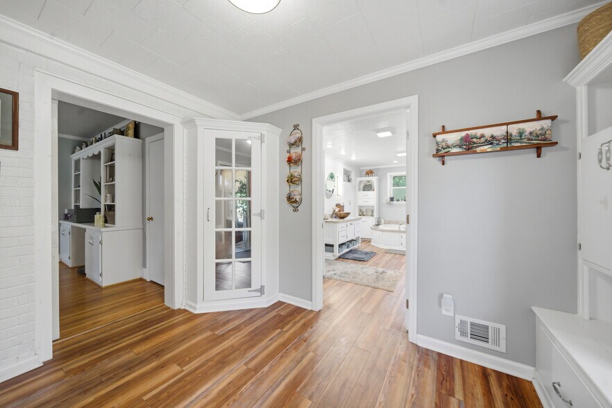 More Photos Of 1650 Dusty Rd, Newberry Winery Vineyard For Sale