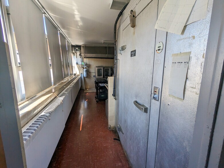 More Photos Of 350 Georgetown Rd, Carneys Point Schools For Lease