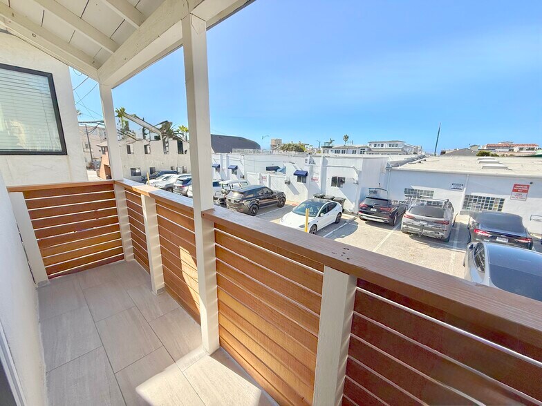 More Photos Of 825 Manhattan Ave, Hermosa Beach Apartments For Sale