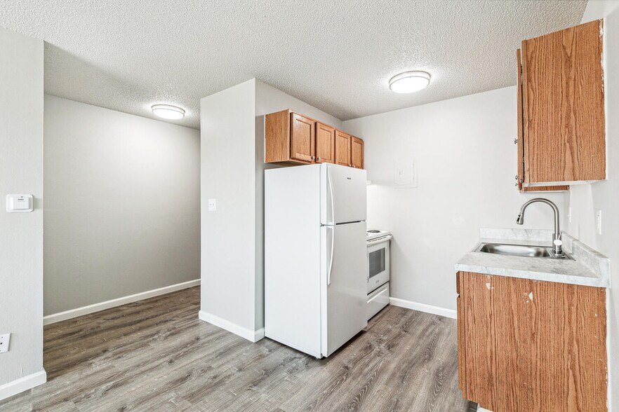 More Photos Of 2475-2503 Hancock Expy, Colorado Springs Apartments For Sale