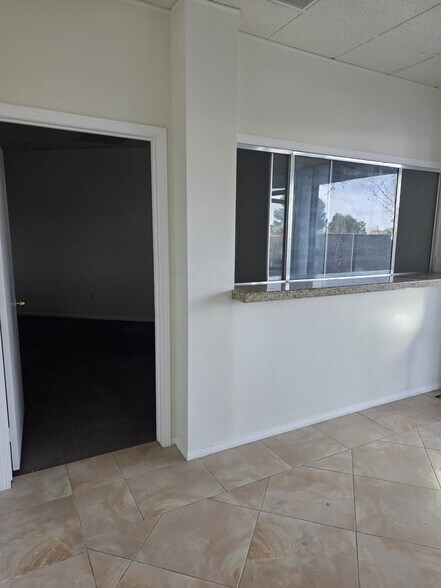 More Photos Of 44143-44147 20th St W, Lancaster Medical For Sale