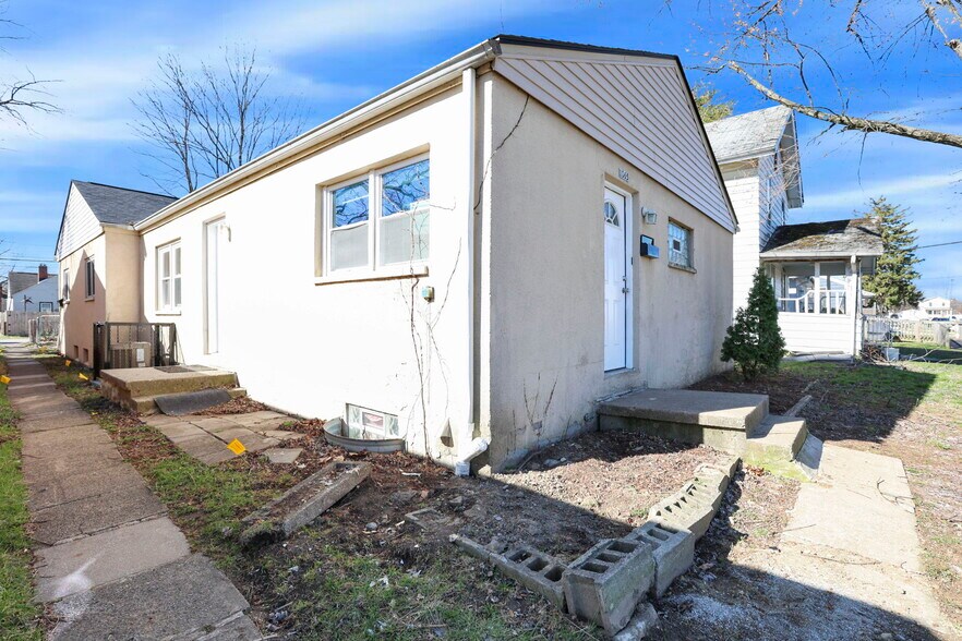 More Photos Of 1865-1867 Agler Rd, Columbus Multifamily For Sale