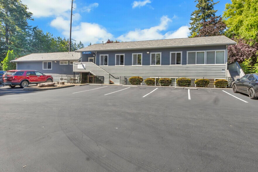 More Photos Of 104 Tremont Ave, Port Orchard Medical For Sale