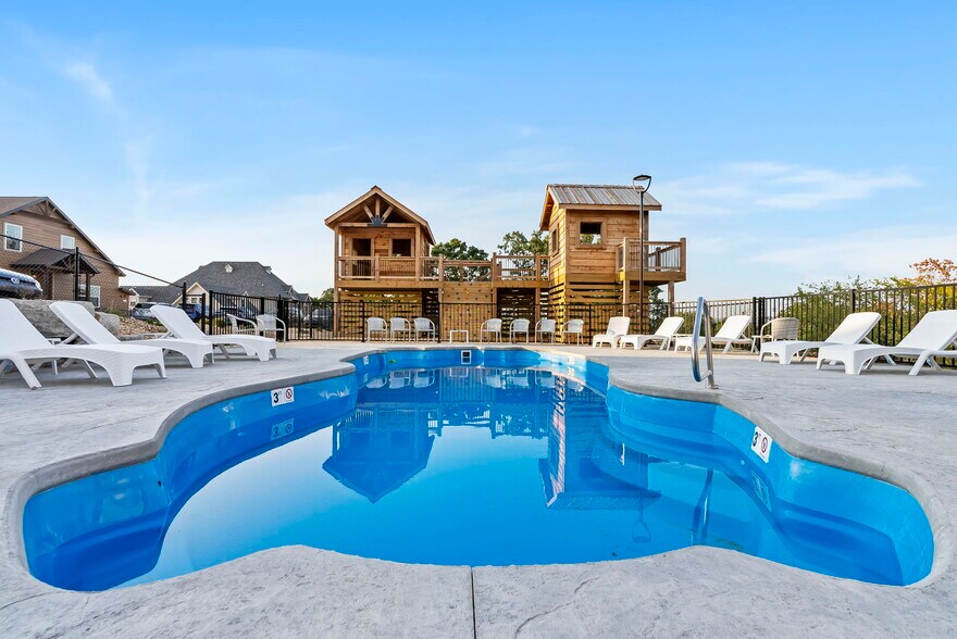 More Photos Of 129 Pioneer Peak, Kimberling City Specialty For Sale