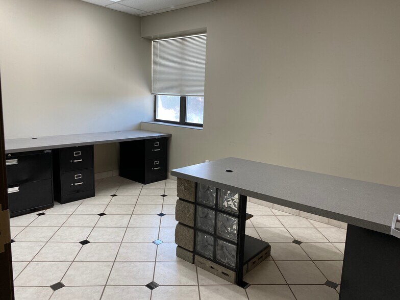 More Photos Of 3841 Ranch Road 620 S, Austin Light Distribution For Lease