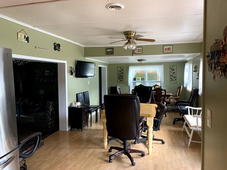 More Photos Of 15 Decasper Dr, Lewis Run Manufactured Housing Mobile Home Park For Sale