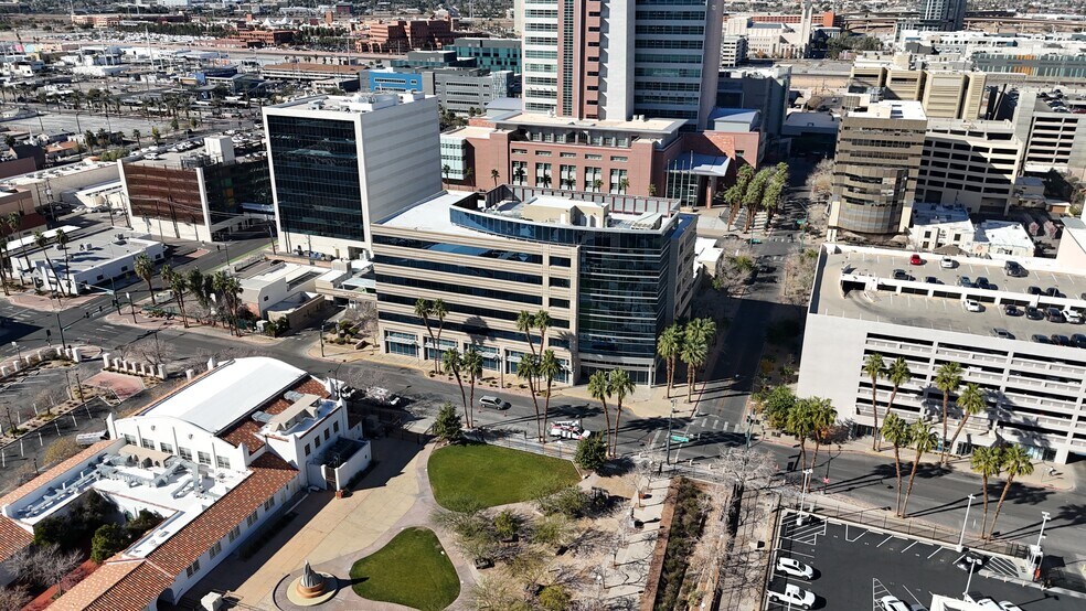More Photos Of 400 S 4th St, Las Vegas Office For Lease