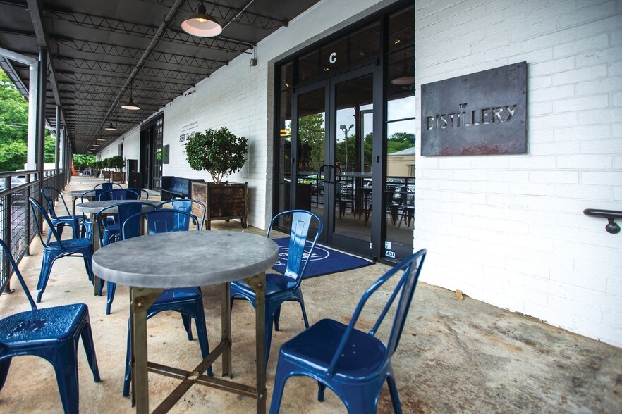 More Photos Of 199 Armour Dr NE, Atlanta Showroom For Lease