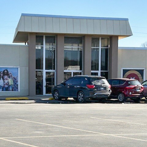 More Photos Of 4227-4289 Southwest Blvd, Tulsa Unknown For Lease