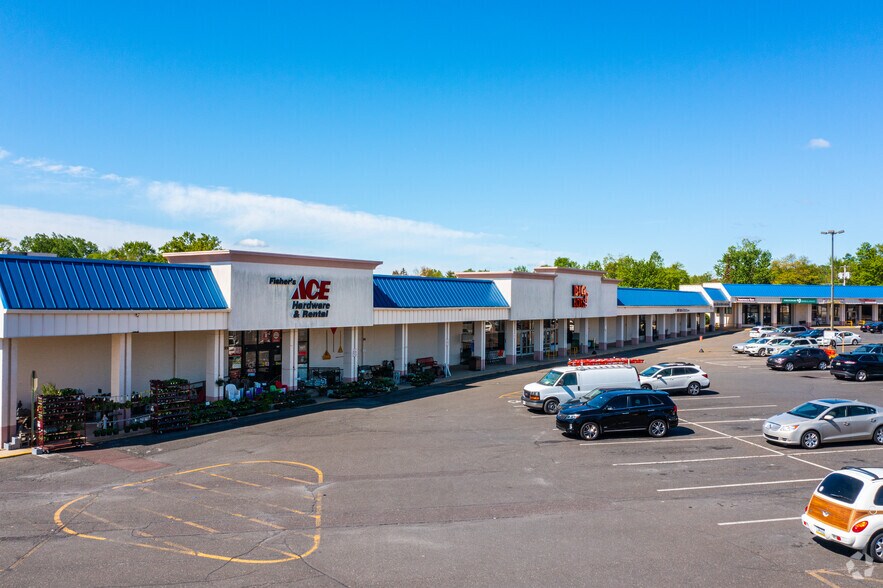 More Photos Of 610-640 E Main St, Lansdale Storefront For Sale