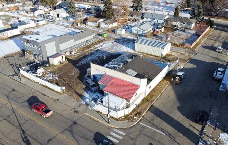 More Photos Of 9903 100 St, Morinville Recycling Center For Sale