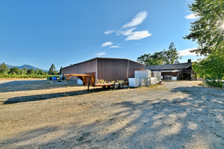 More Photos Of 3900 Holland Rd loop, Cave Junction Winery Vineyard For Sale