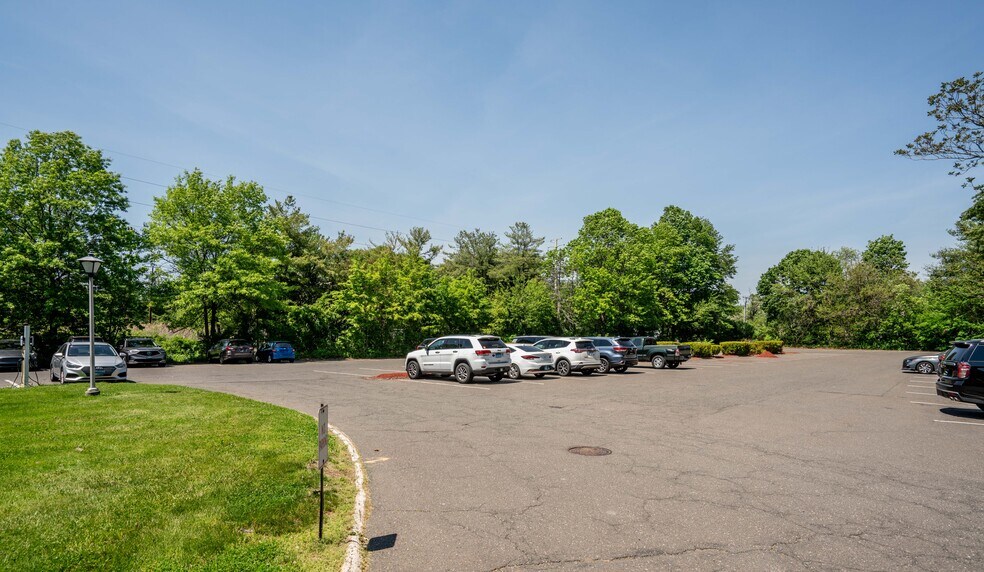 More Photos Of 30 Jordan Ln, Wethersfield Office For Sale