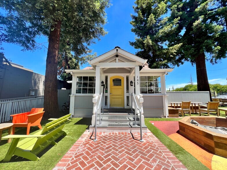 Primary Photo Of 145 1st St, Los Altos Restaurant For Lease