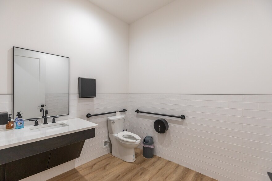 More Photos Of 1804 Denali Dr, Abilene Office For Sale