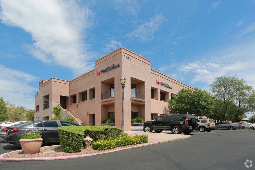 More Photos Of 1825 E River Rd, Tucson Unknown For Lease