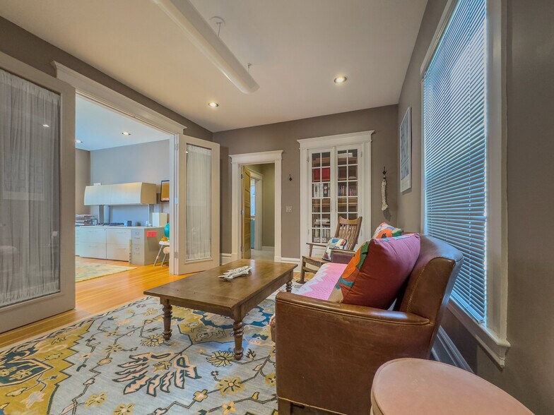 More Photos Of 702-704 N Tejon St, Colorado Springs Office Residential For Sale