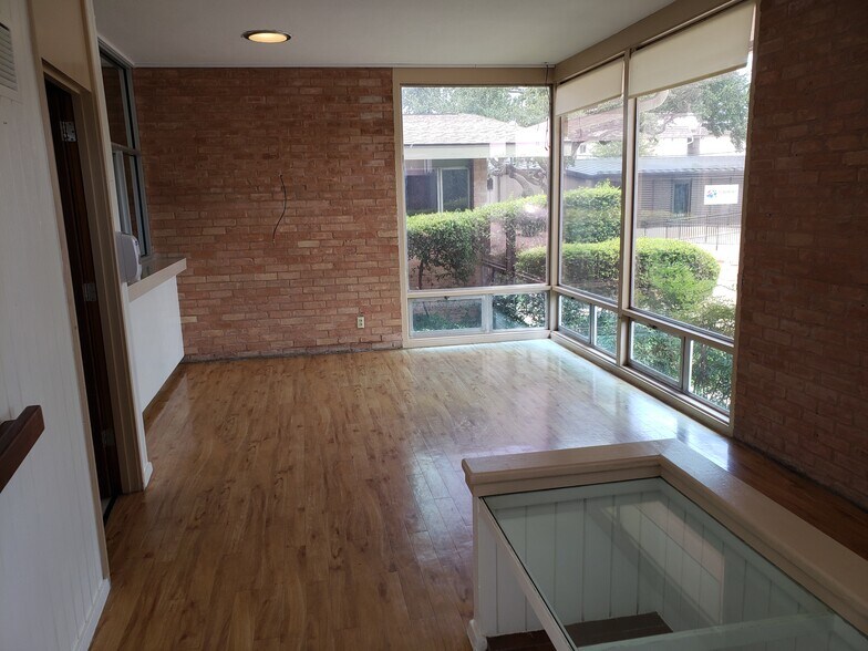 More Photos Of 2911 Medical Arts St, Austin Medical For Lease